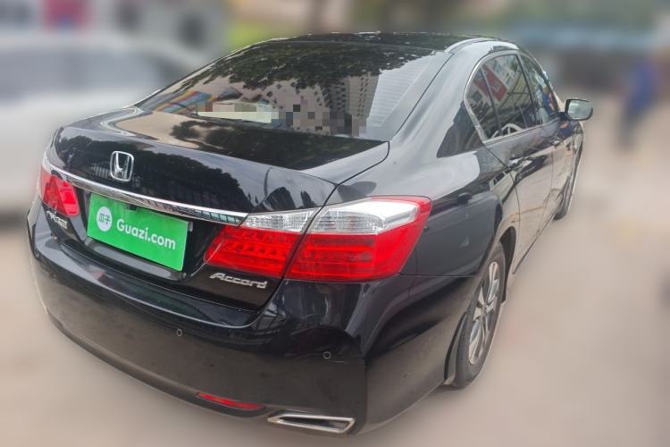Used Honda Accord 2014 2.0L LX Comfort Edition Rear Right 45 Deg