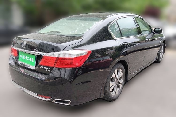 Used Honda Accord 2014 2.0L EX Luxury Edition Rear Right 45 Deg
