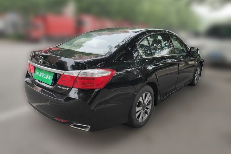 Used Honda Accord 2014 2.0L EX Luxury Edition Rear Right 45 Deg