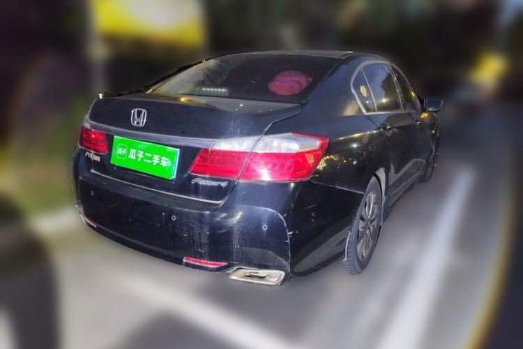 Used Honda Accord 2014 2.0L LX Comfort Edition Rear Right 45 Deg