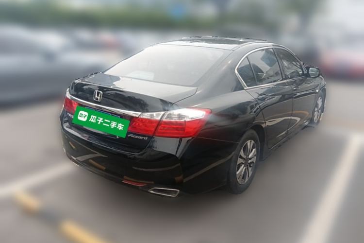 Used Honda Accord 2014 2.0L LX Comfort Edition Rear Right 45 Deg