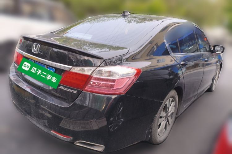 Used Honda Accord 2014 2.0L EXN Luxury Navigation Edition Rear Right 45 Deg