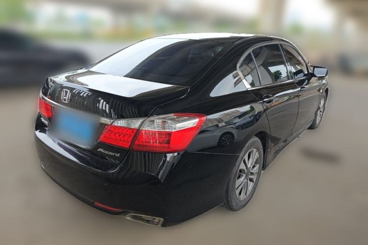 Used Honda Accord 2014 2.0L LX Comfort Edition Rear Right 45 Deg