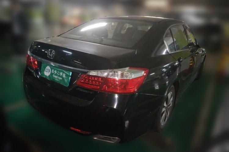Used Honda Accord 2014 2.0L LX Comfort Edition Rear Right 45 Deg
