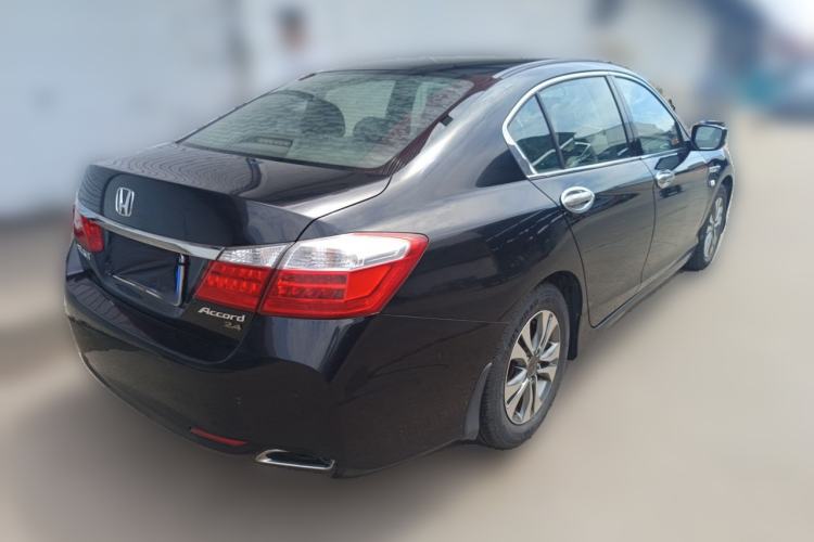 Used Honda Accord 2014 2.0L LX Comfort Edition Rear Right 45 Deg