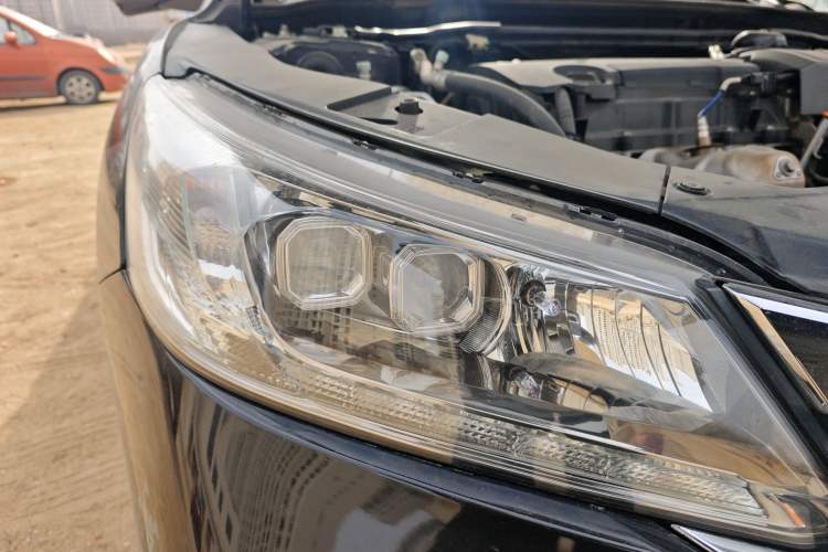 Used Honda Accord 2014 2.4L EX Luxury Edition Right Front Headlight