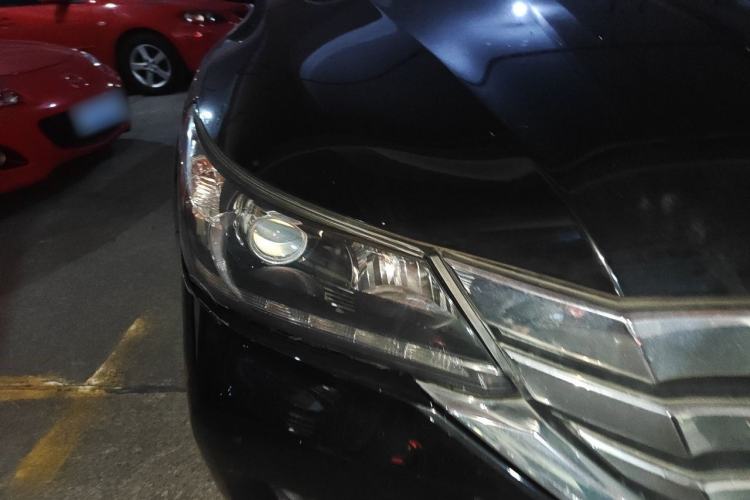 Used Honda Accord 2014 2.0L LX Comfort Edition Right Front Headlight