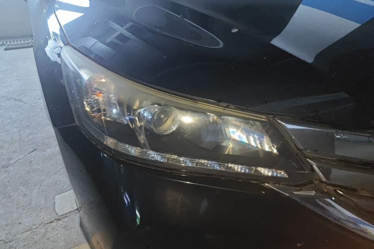 Used Honda Accord 2014 2.0L EX Luxury Edition Right Front Headlight