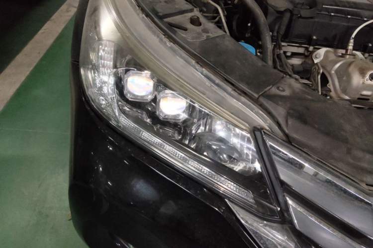 Used Honda Accord 2014 2.4L EXN Luxury Navigation Edition Right Front Headlight