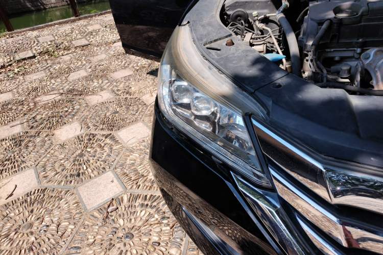 Used Honda Accord 2014 2.4L EX Luxury Edition Right Front Headlight