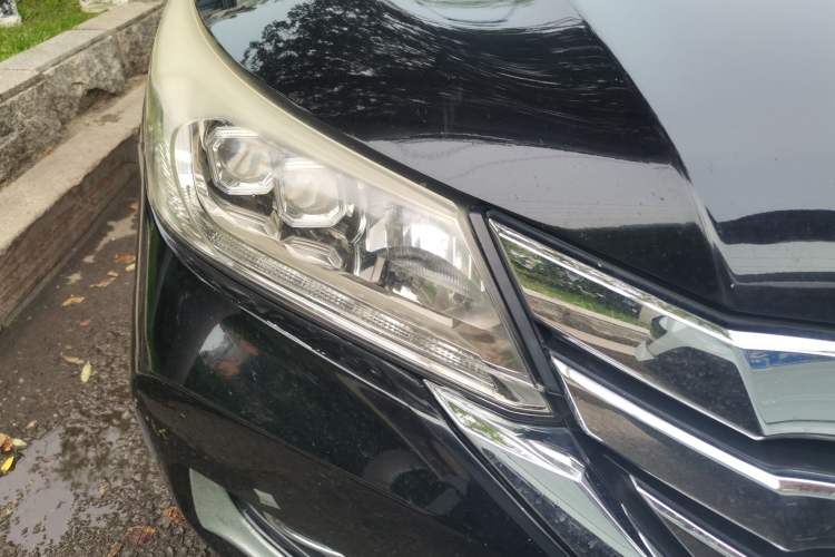 Used Honda Accord 2014 2.4L EX Luxury Edition Right Front Headlight