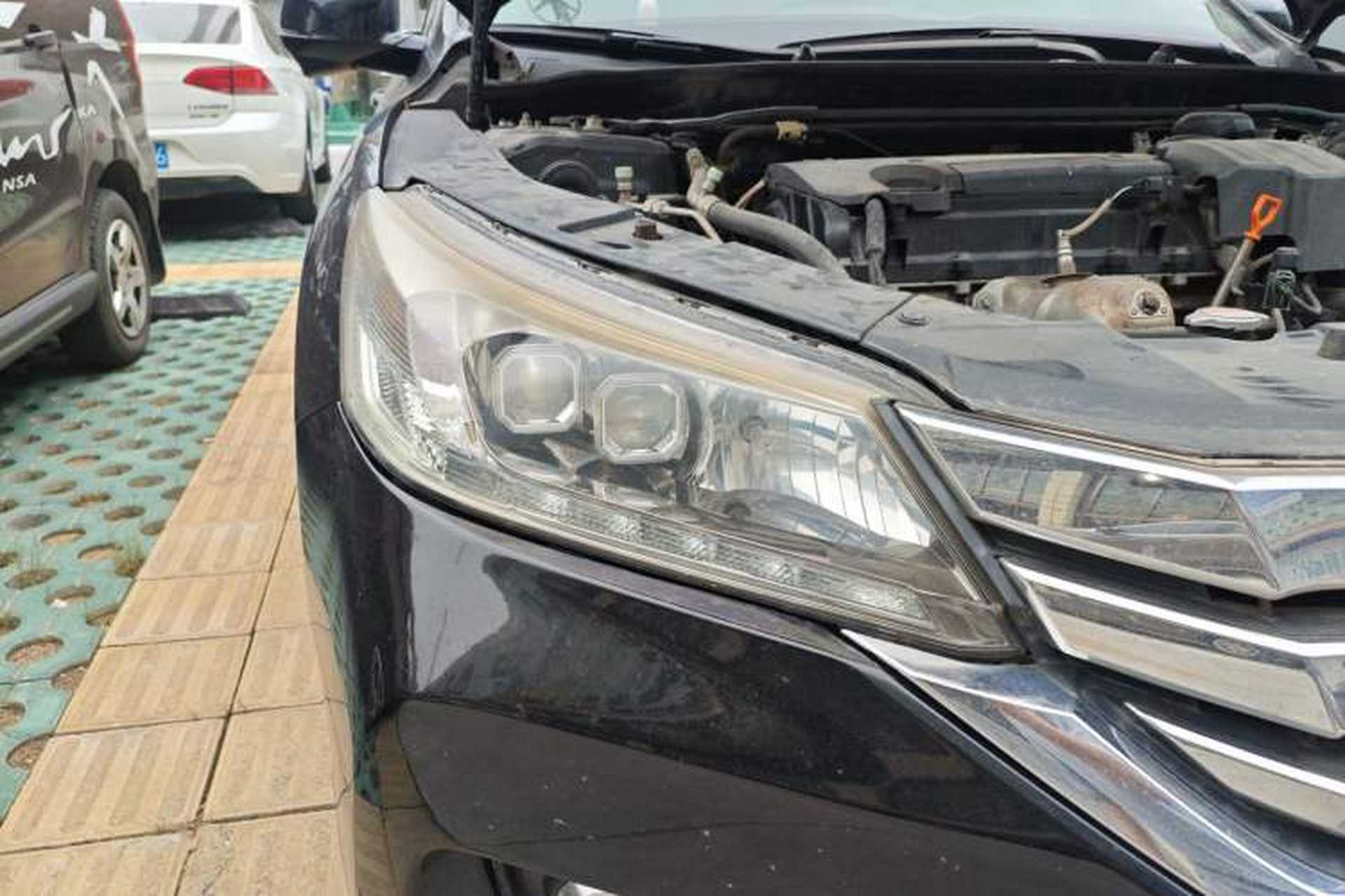 Used Honda Accord 2014 2.4L EX Luxury Edition Right Front Headlight