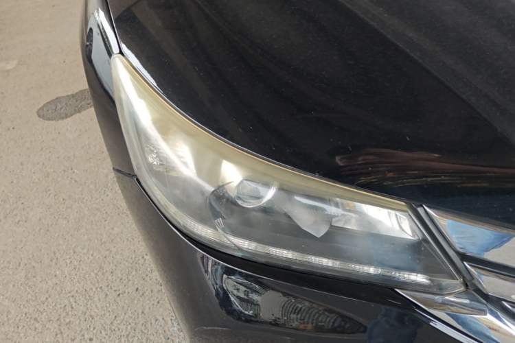 Used Honda Accord 2014 2.0L LX Comfort Edition Right Front Headlight