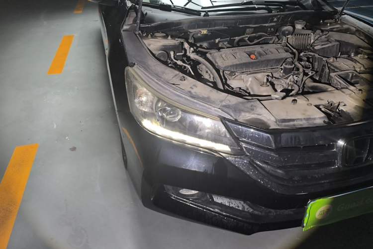 Used Honda Accord 2014 2.0L LX Comfort Edition Right Front Headlight