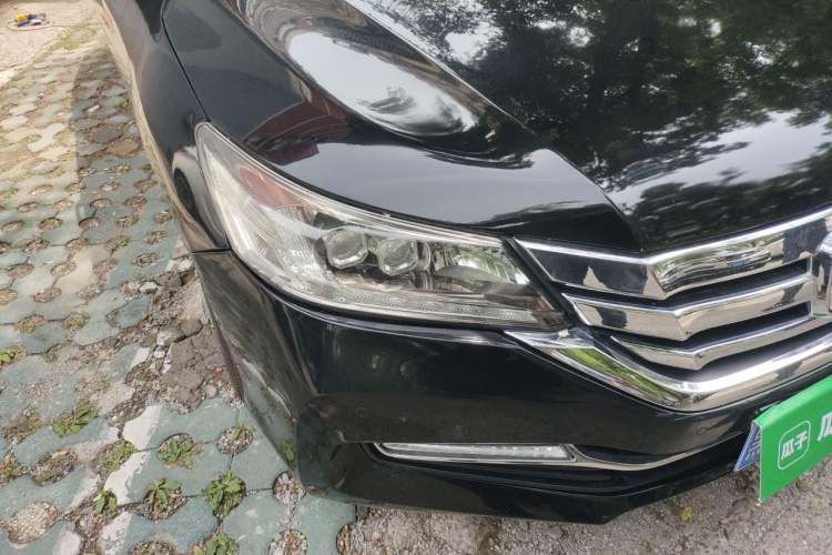 Used Honda Accord 2014 3.0L VTI Prestige Edition Right Front Headlight