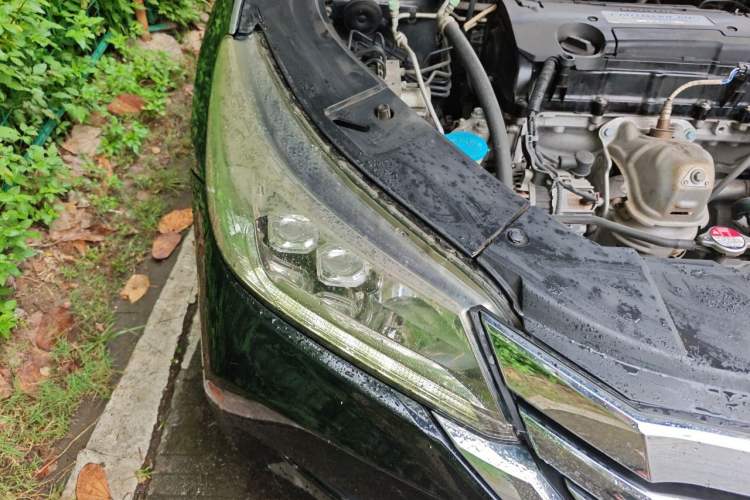 Used Honda Accord 2014 2.4L EX Luxury Edition Right Front Headlight