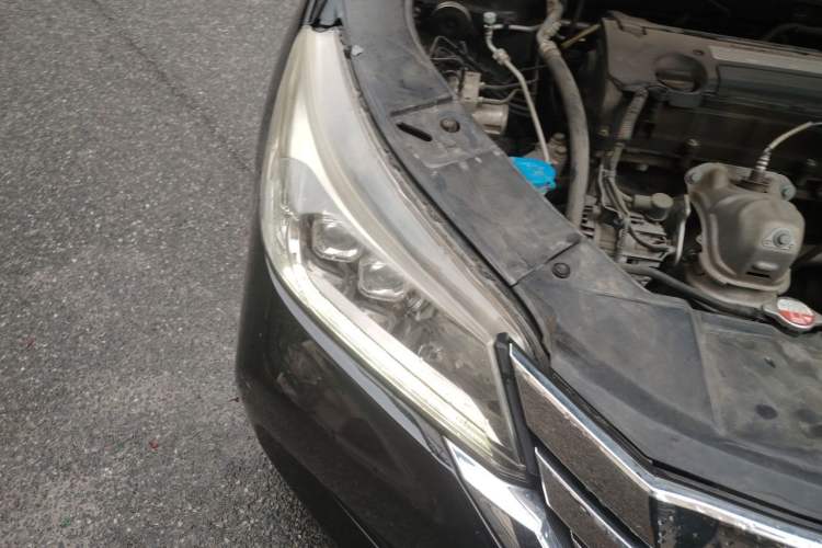 Used Honda Accord 2014 2.4L EX Luxury Edition Right Front Headlight