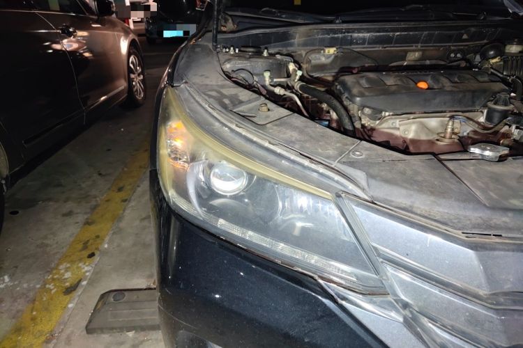 Used Honda Accord 2014 2.0L LX Comfort Edition Right Front Headlight