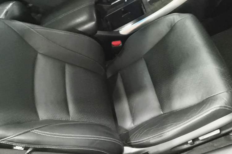 Used Honda Accord 2014 2.4L LX Comfort Edition Right Front Seat