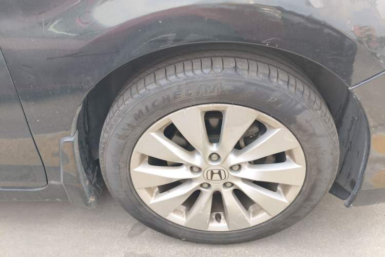 Used Honda Accord 2014 2.4L EX Luxury Edition Right Front Wheel Hub