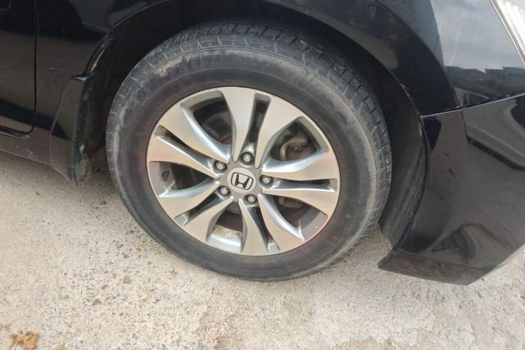 Used Honda Accord 2014 2.0L LX Comfort Edition Right Front Wheel Hub