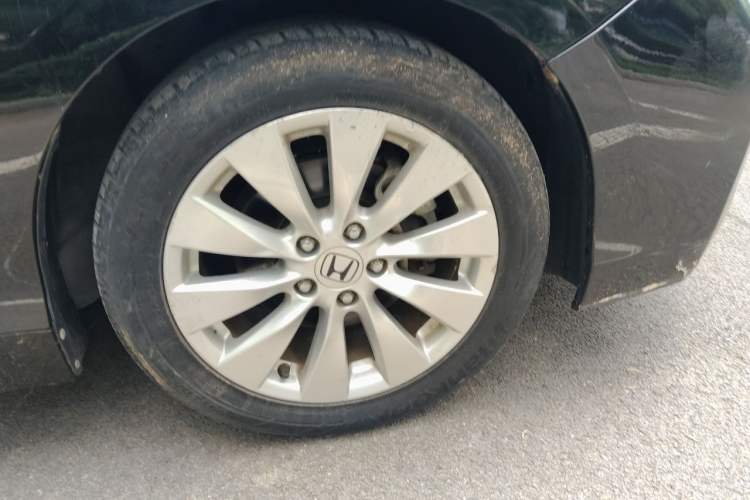 Used Honda Accord 2014 2.4L EX Luxury Edition Right Front Wheel Hub