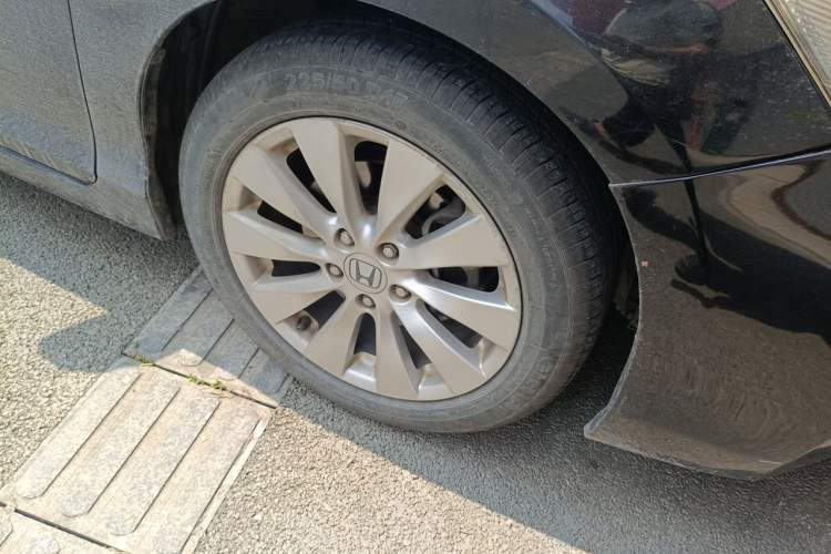 Used Honda Accord 2014 2.4L EX Luxury Edition Right Front Wheel Hub