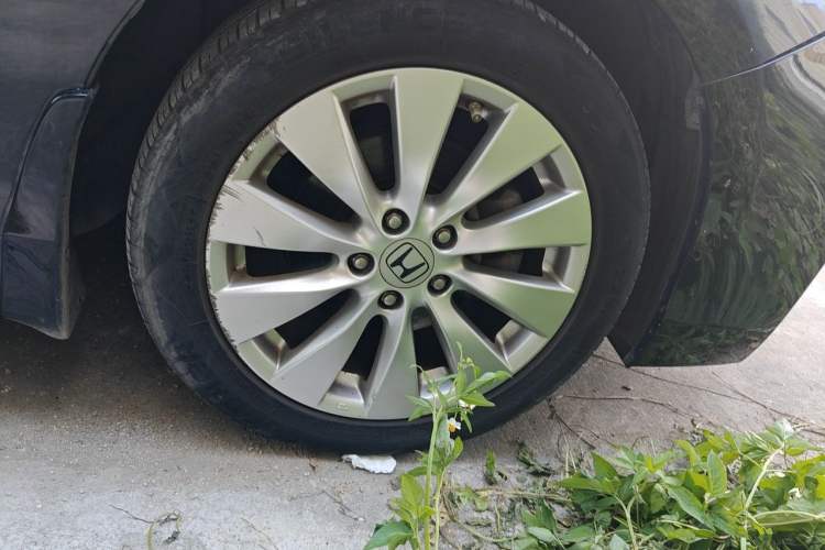 Used Honda Accord 2014 2.4L EX Luxury Edition Right Front Wheel Hub