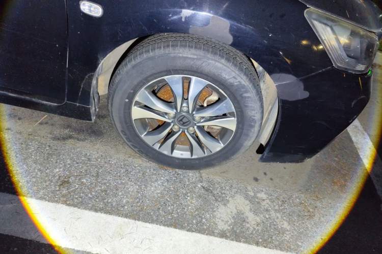Used Honda Accord 2014 2.0L LX Comfort Edition Right Front Wheel Hub