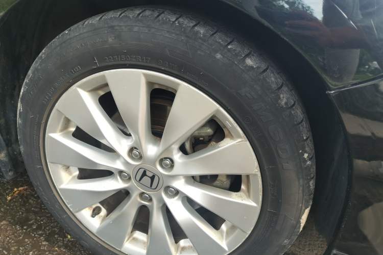 Used Honda Accord 2014 2.4L EX Luxury Edition Right Front Wheel Hub