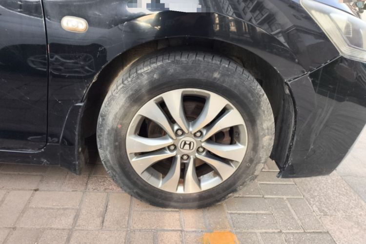 Used Honda Accord 2014 2.0L LX Comfort Edition Right Front Wheel Hub