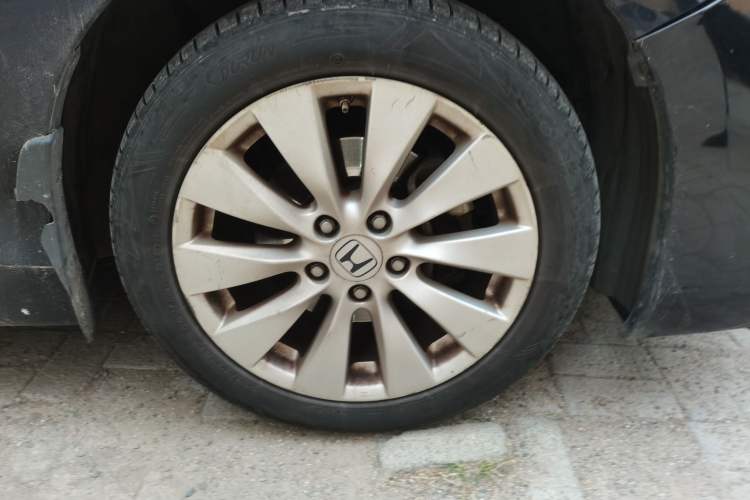 Used Honda Accord 2014 2.4L EXN Luxury Navigation Edition Right Front Wheel Hub