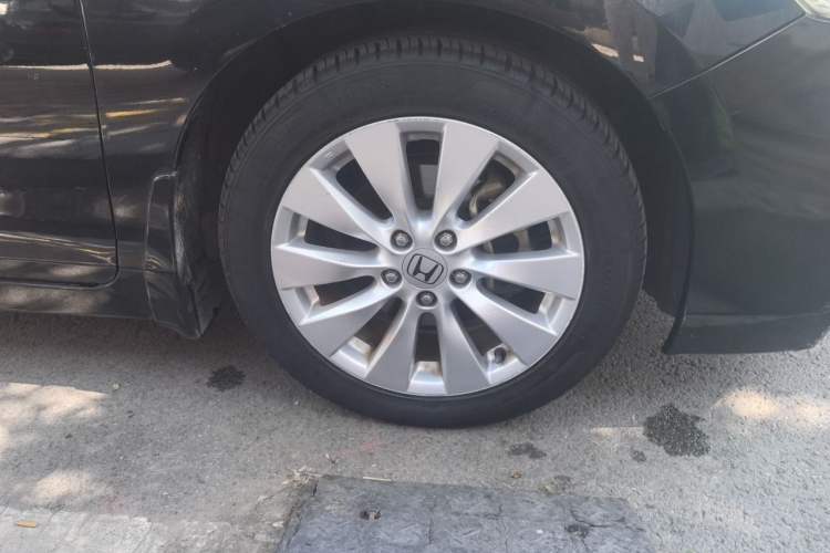 Used Honda Accord 2014 2.4L EX Luxury Edition Right Front Wheel Hub