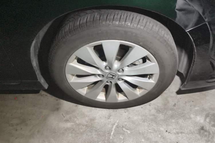 Used Honda Accord 2014 2.4L EX Luxury Edition Right Front Wheel Hub