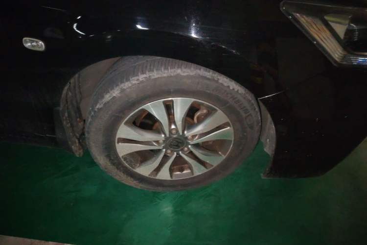 Used Honda Accord 2014 2.0L LX Comfort Edition Right Front Wheel Hub