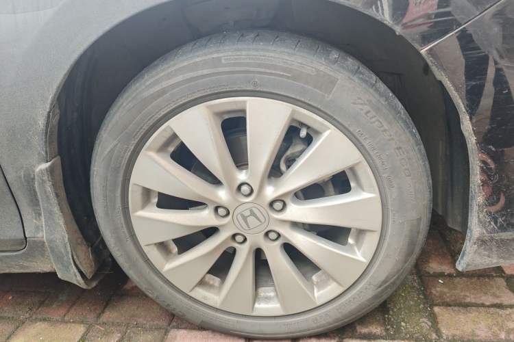 Used Honda Accord 2014 2.4L EX Luxury Edition Right Front Wheel Hub