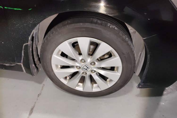 Used Honda Accord 2014 2.4L EX Luxury Edition Right Front Wheel Hub