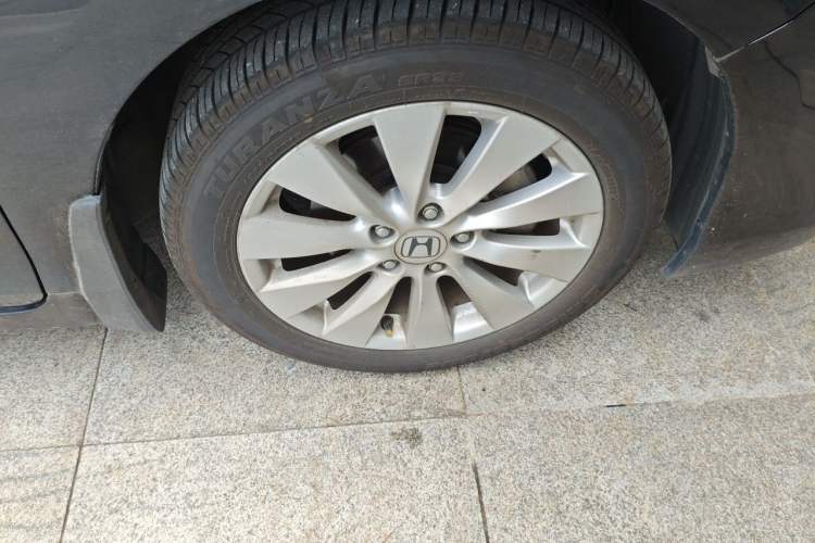 Used Honda Accord 2014 2.4L EX Luxury Edition Right Front Wheel Hub