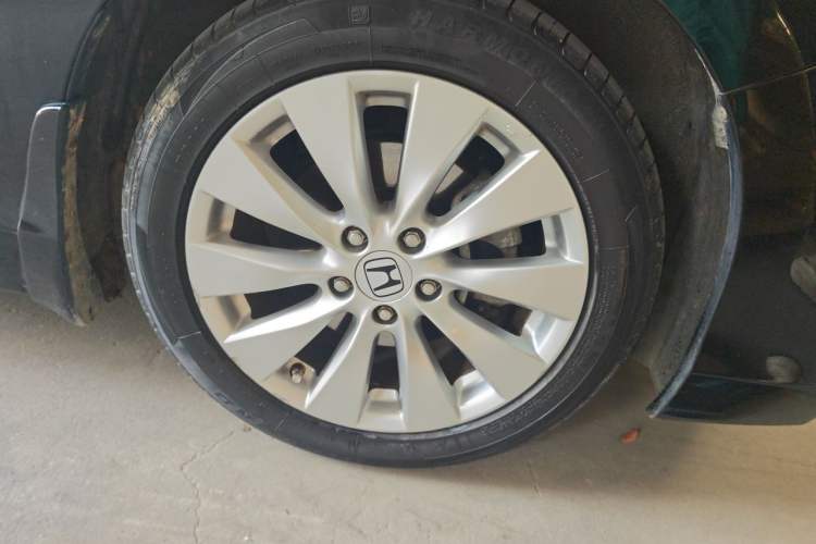 Used Honda Accord 2014 2.4L EX Luxury Edition Right Front Wheel Hub