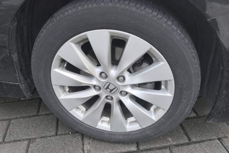 Used Honda Accord 2014 2.4L LX Comfort Edition Right Front Wheel Hub