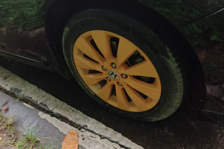 Used Honda Accord 2014 2.4L EX Luxury Edition Right Front Wheel Hub