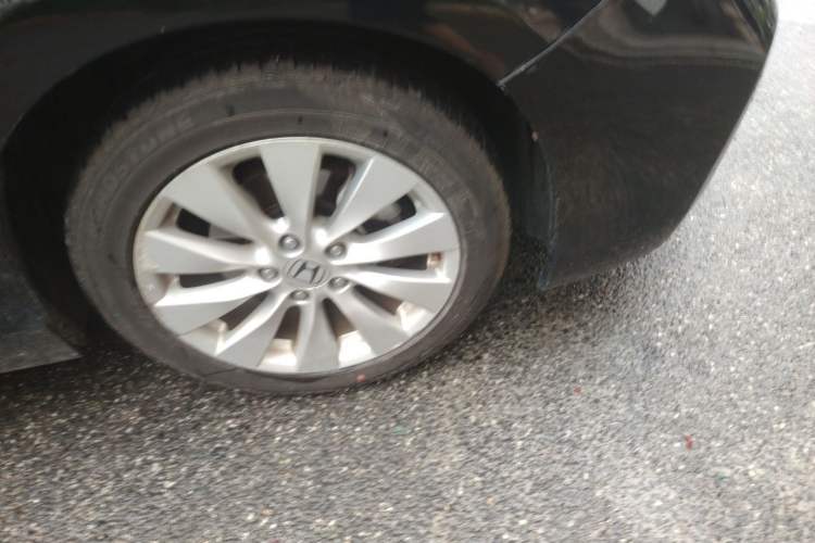 Used Honda Accord 2014 2.4L EX Luxury Edition Right Front Wheel Hub