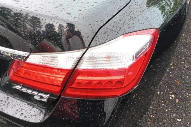 Used Honda Accord 2014 2.4L LX Comfort Edition Right Rear Taillight