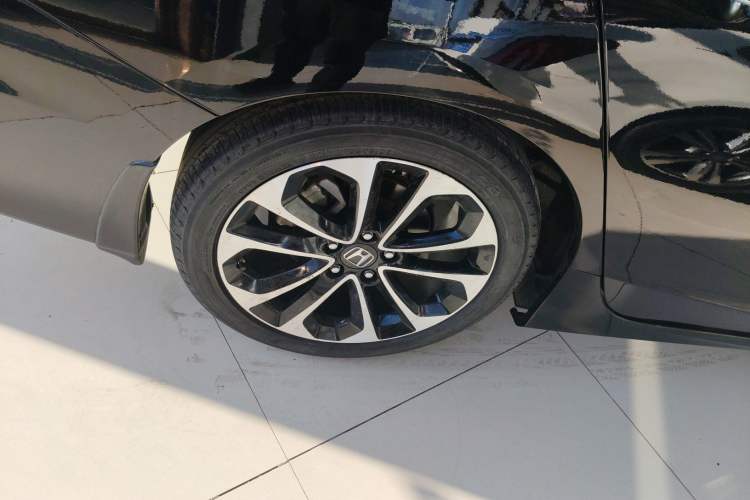 Used Honda Accord 2014 3.0L VTI Prestige Edition Right Rear Wheel Hub