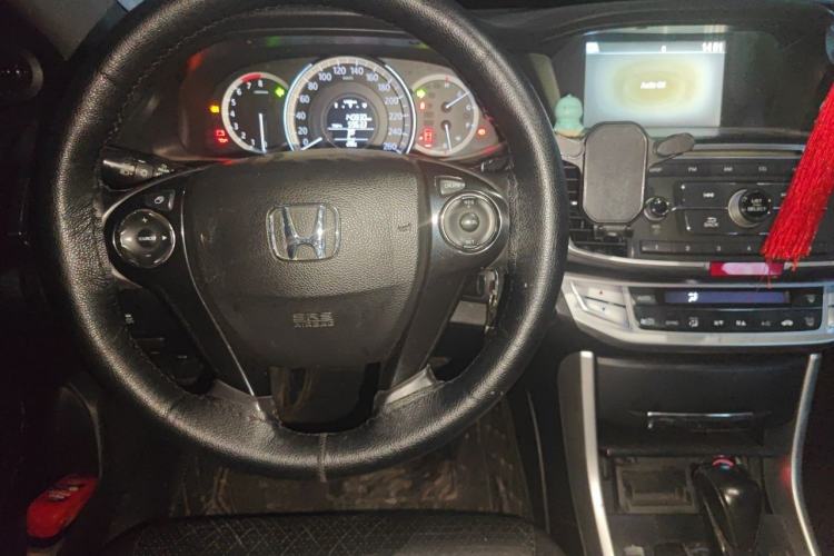 Used Honda Accord 2014 2.0L EX Luxury Edition Steering Wheel
