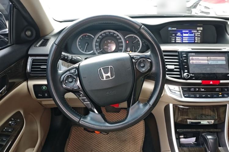 Used Honda Accord 2014 2.4L EXN Luxury Navigation Edition Steering Wheel