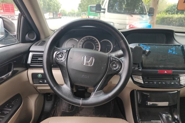 Used Honda Accord 2014 2.0L EX Luxury Edition Steering Wheel