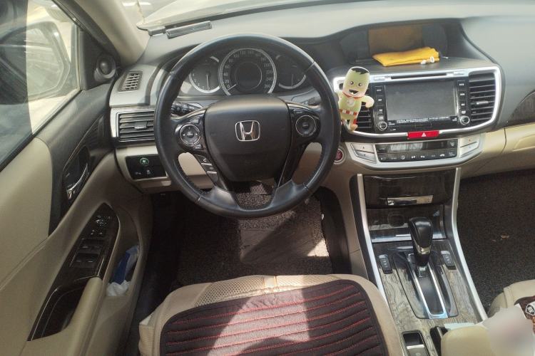 Used Honda Accord 2014 2.4L EXN Luxury Navigation Edition Steering Wheel