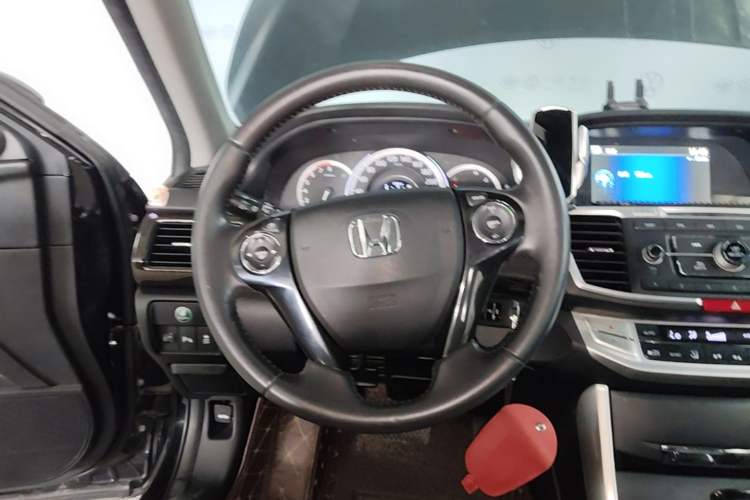 Used Honda Accord 2014 2.0L EX Luxury Edition Steering Wheel