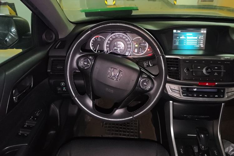 Used Honda Accord 2014 2.0L EX Luxury Edition Steering Wheel